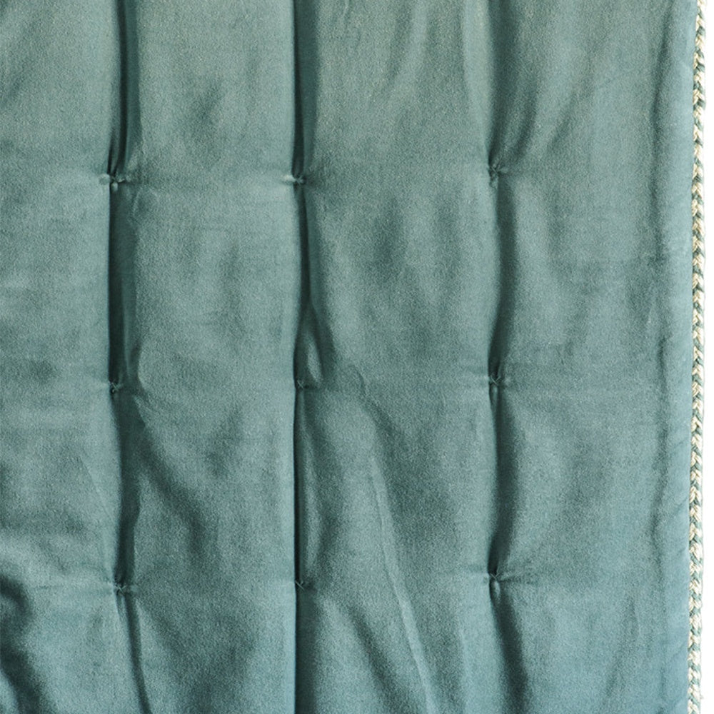 Treccia Tarn Blue Comforter