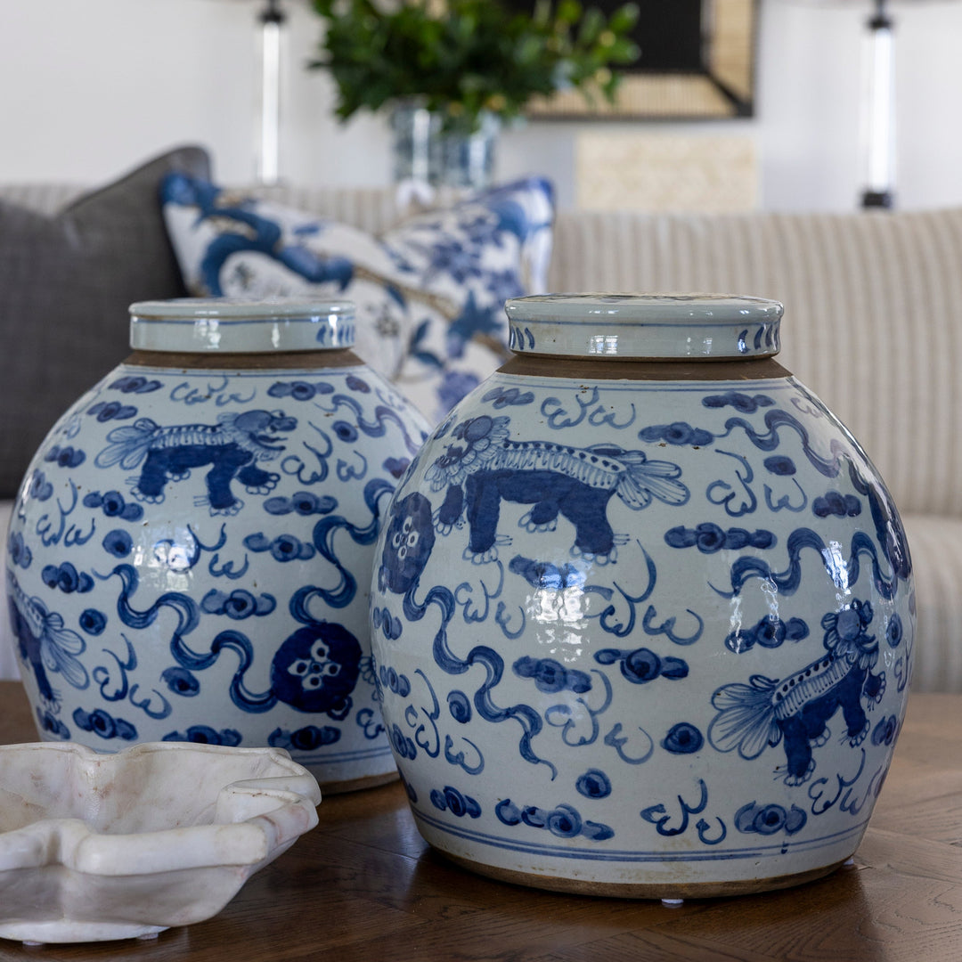 Blue & White Lion Ming Jar Lrg
