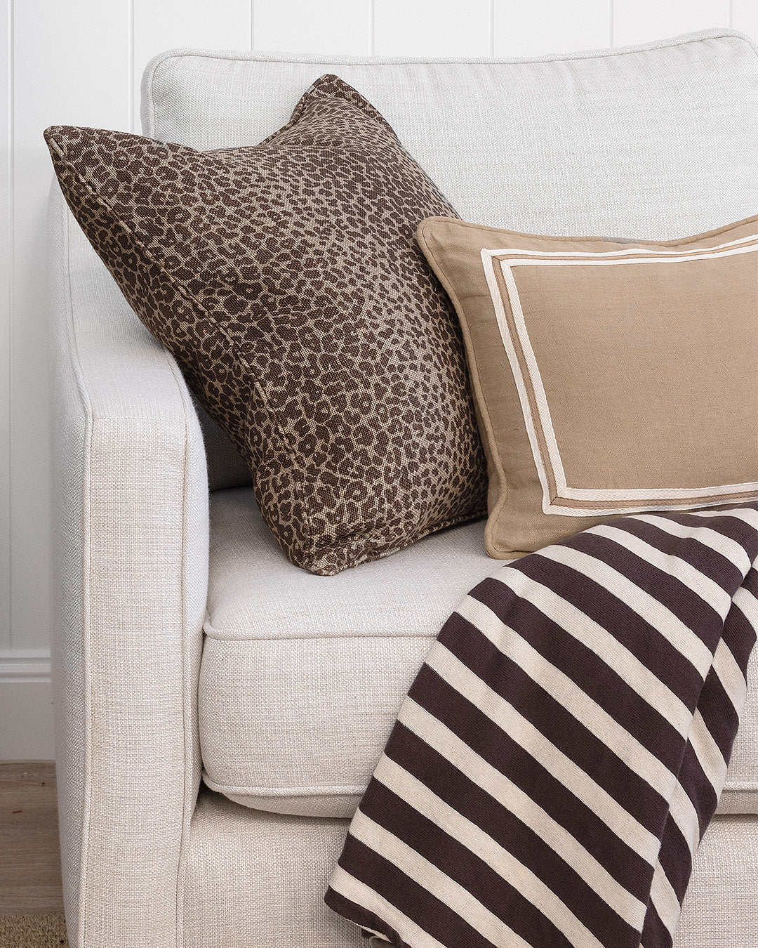 Caramel Rect Cushion Stripe Border