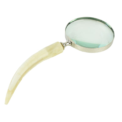 Curved Cream Magnifier