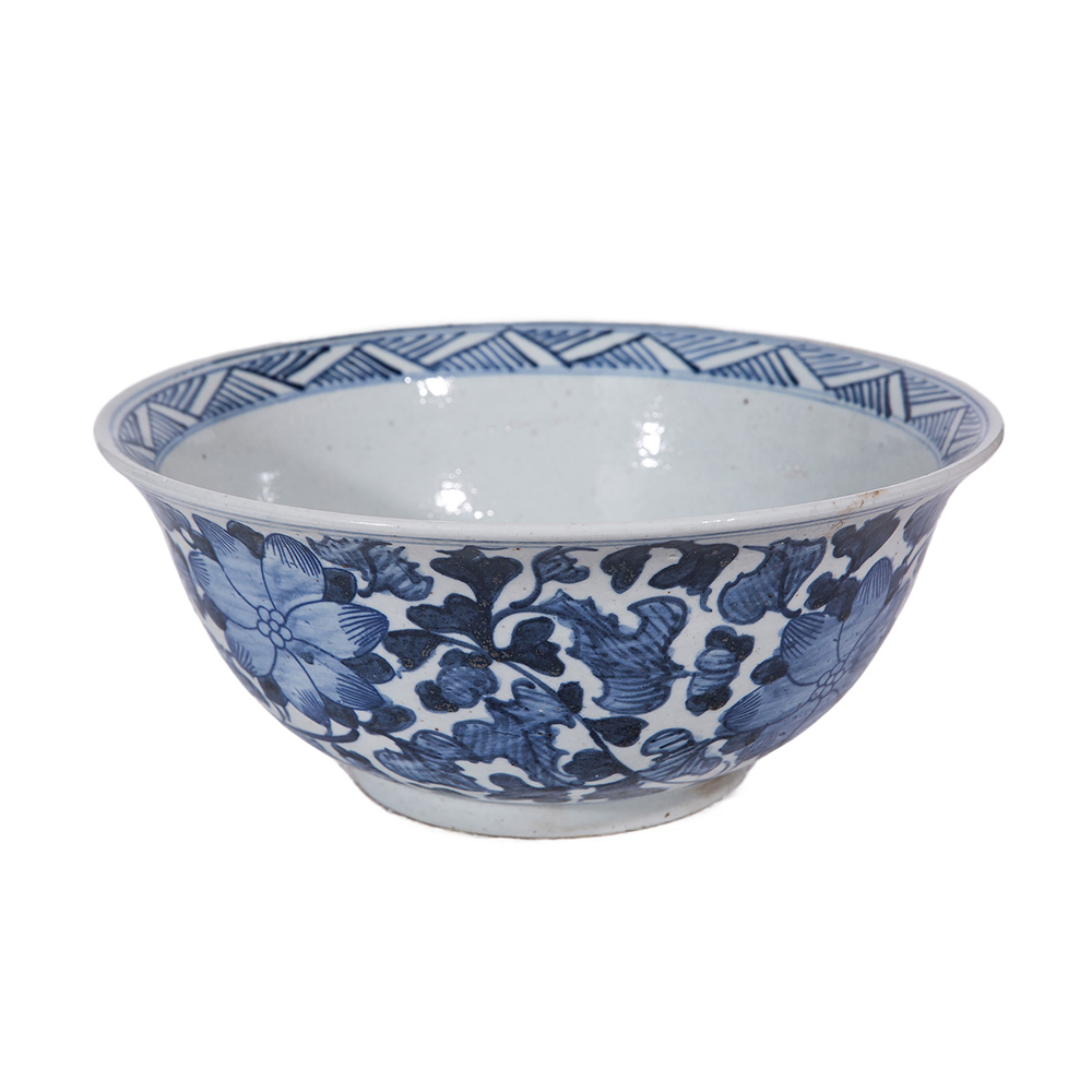 Dynasty Bowl Flower & Vine Motif.
