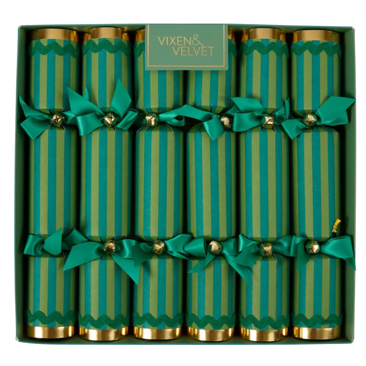6 green striped Christmas crackers in a box 