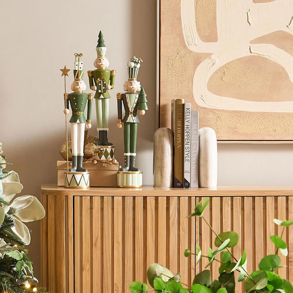 Nutcracker Green w/ Tree