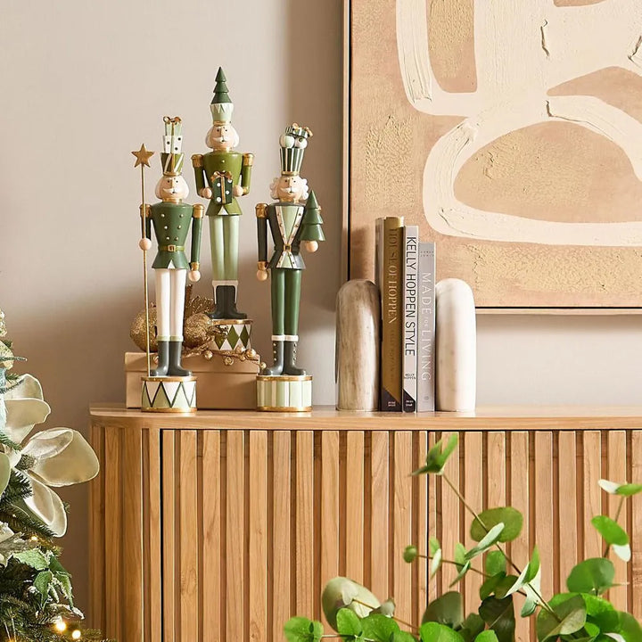 Nutcracker Green w/ Tree