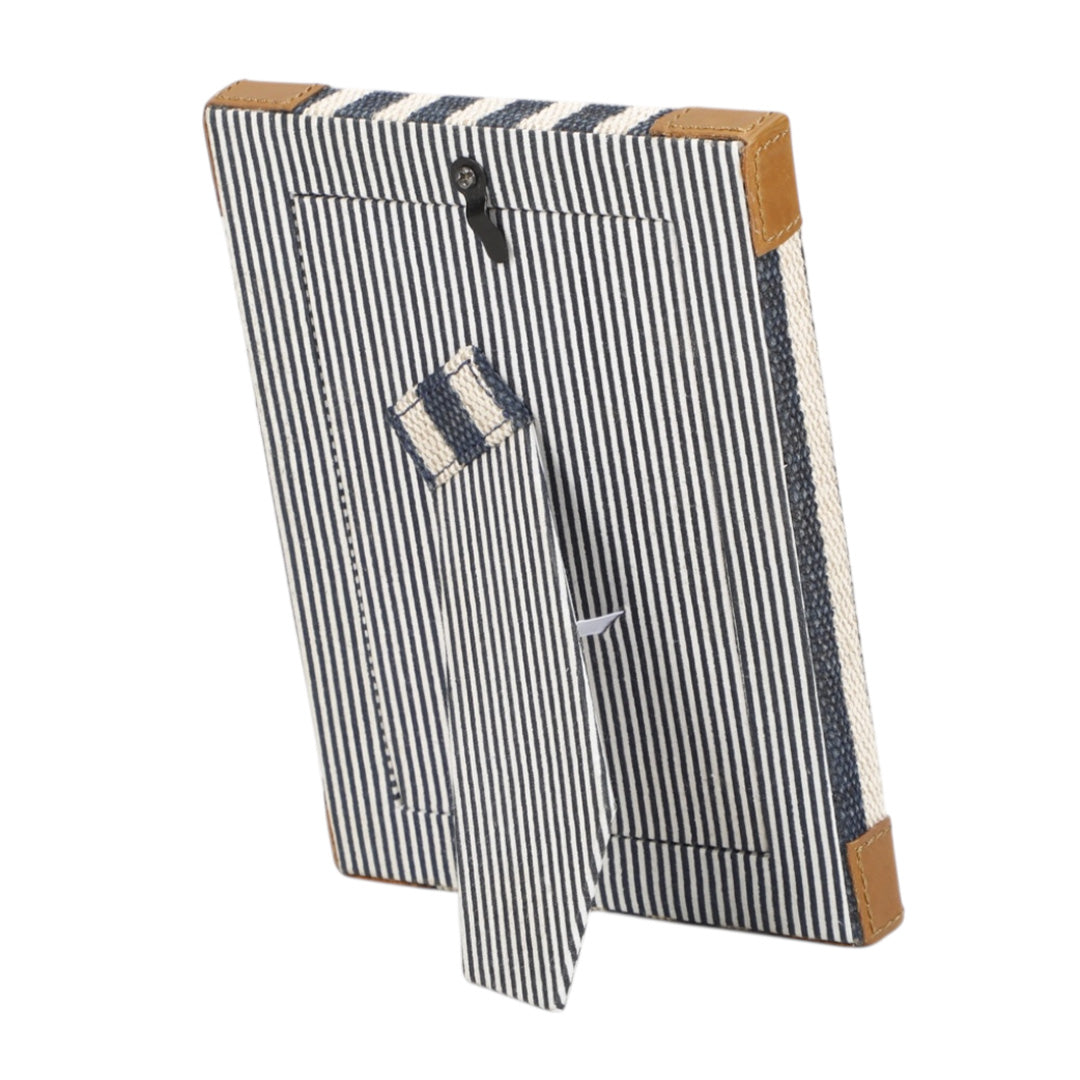 Oliver Navy Stripe Frame