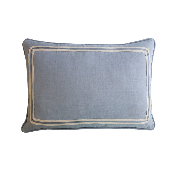 Pale Bl. Rect Cushion Stripe Border
