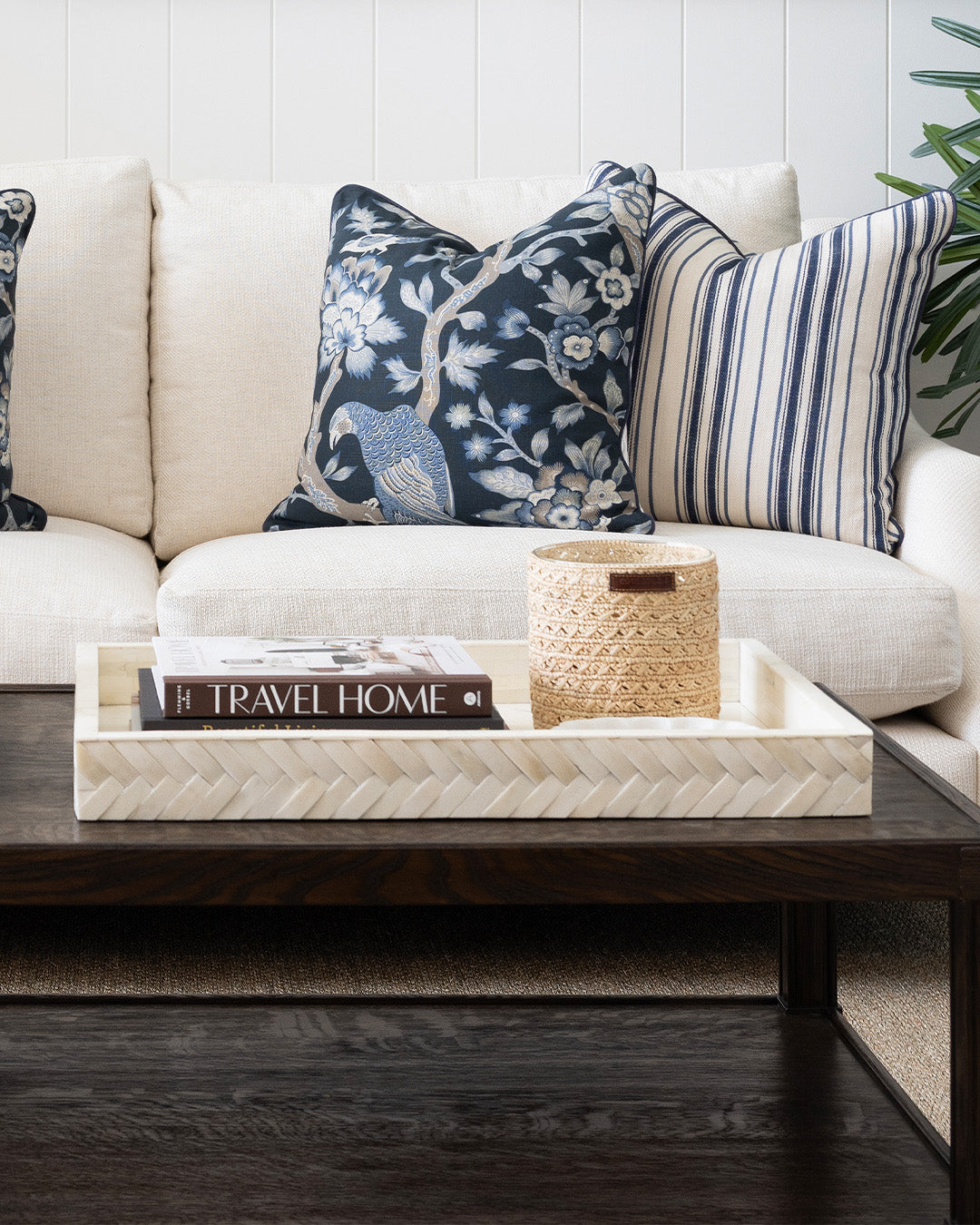 Zina Raffia Candle L