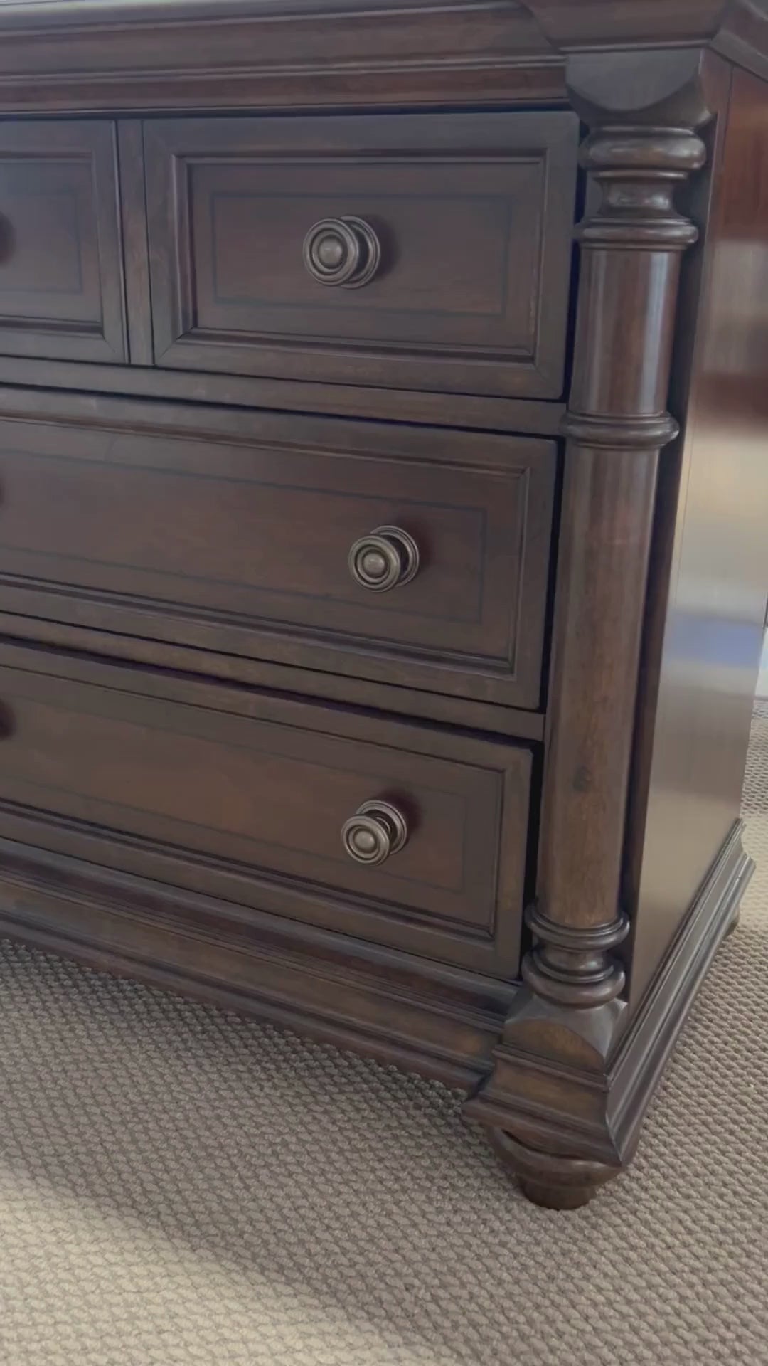 Manhattan Bedside Table