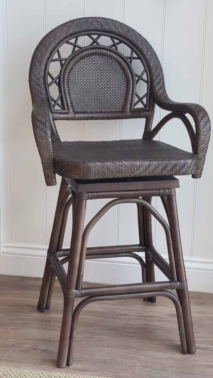 Video showing close up detail of bar stool weave. 