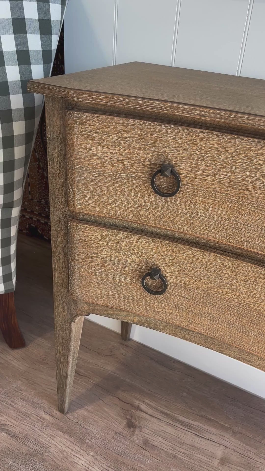 Video showing front detail of silverton hall chest